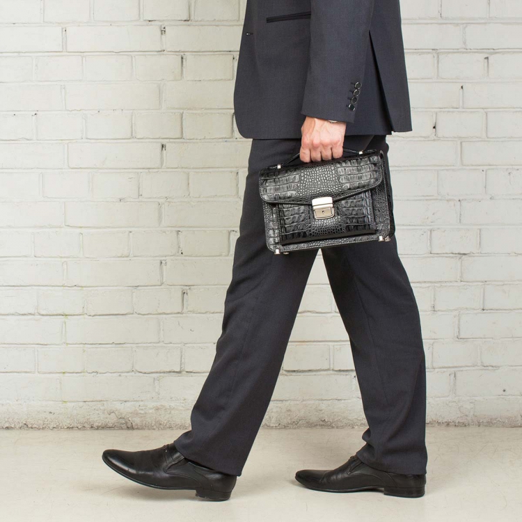 Стильная барсетка мужская из кожи под рептилию Clark Black Caiman